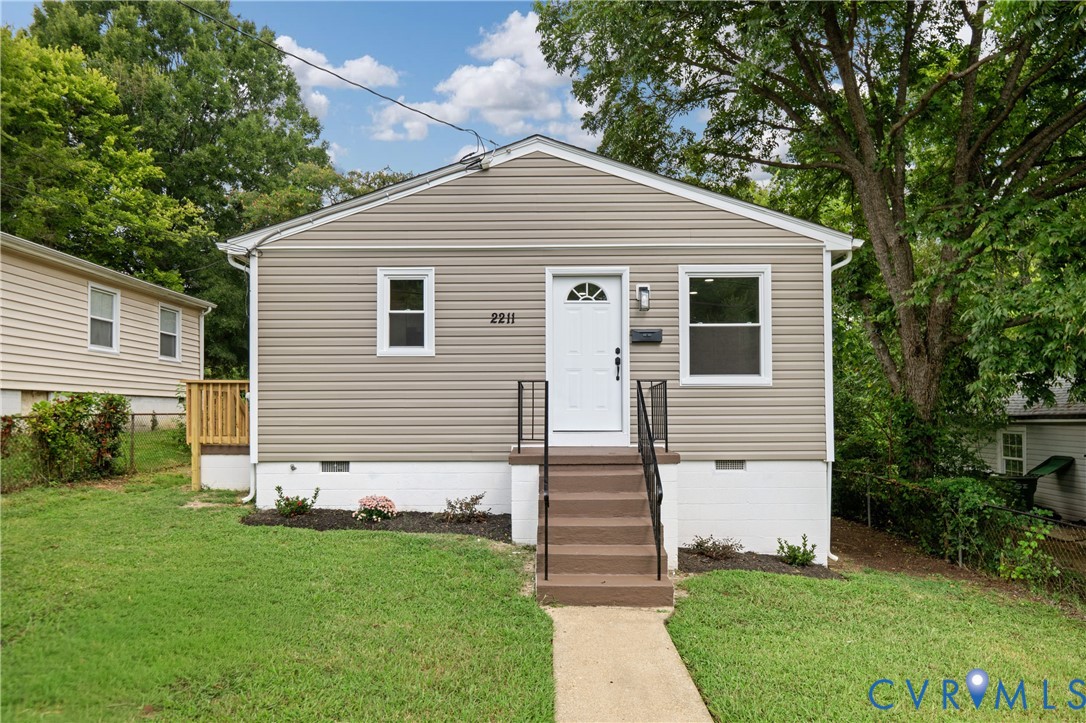 2211 Royall Ave Property Photo 1