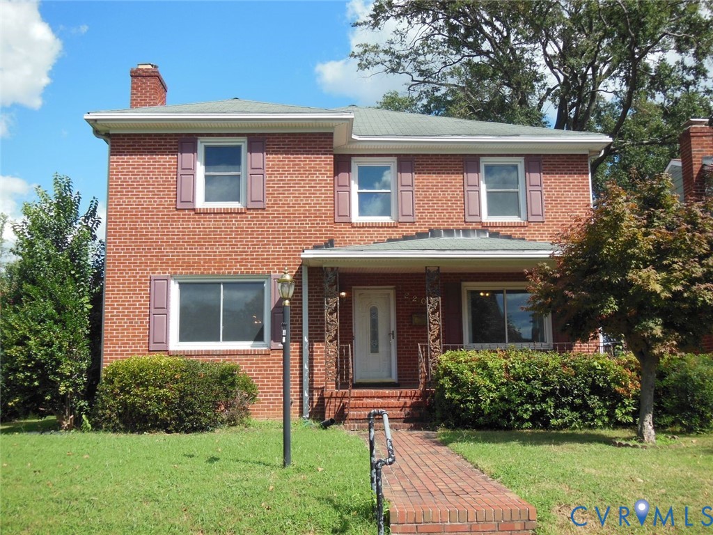 2203 Seminary Ave