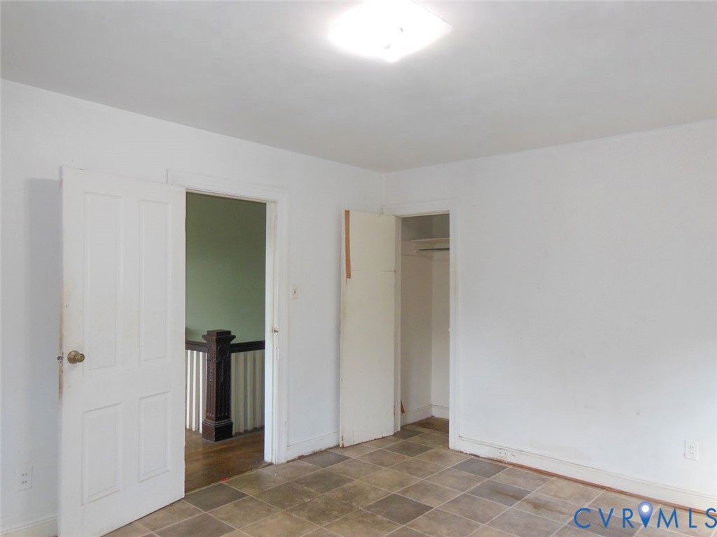 2203 Seminary Ave Property Photo 24