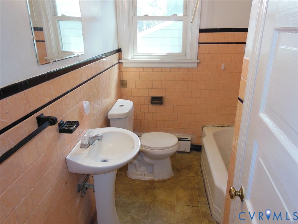 2203 Seminary Ave Property Photo 28