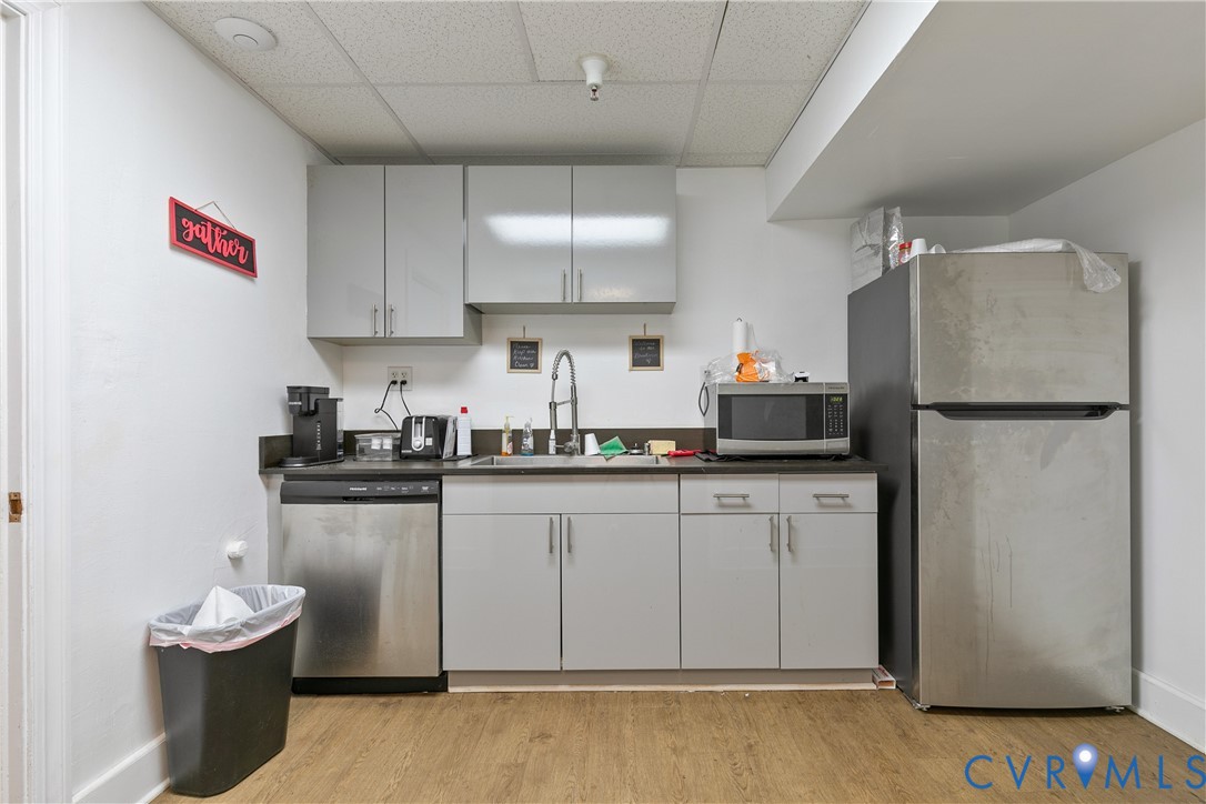 119 E Broad St Property Photo 16