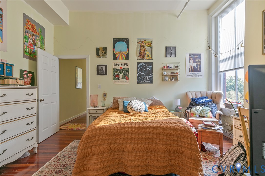 119 E Broad St Property Photo 43