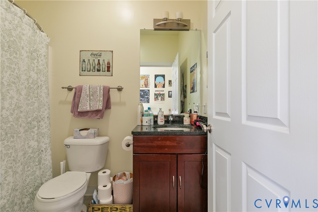 119 E Broad St Property Photo 44