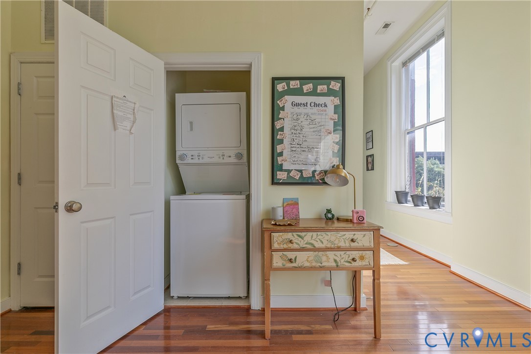 119 E Broad St Property Photo 47