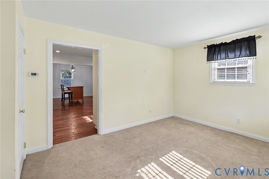 9504 Minna Dr Property Photo 5