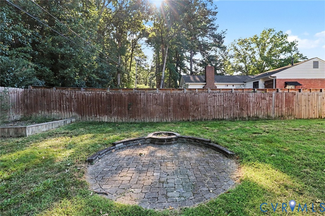 9504 Minna Dr Property Photo 24