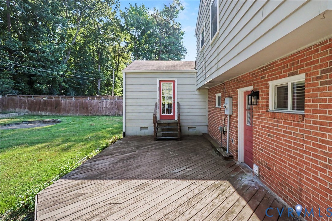 9504 Minna Dr Property Photo 25