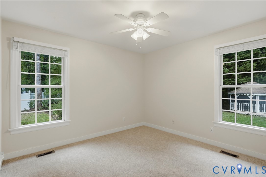 422 Elm Creek Dr Property Photo 33