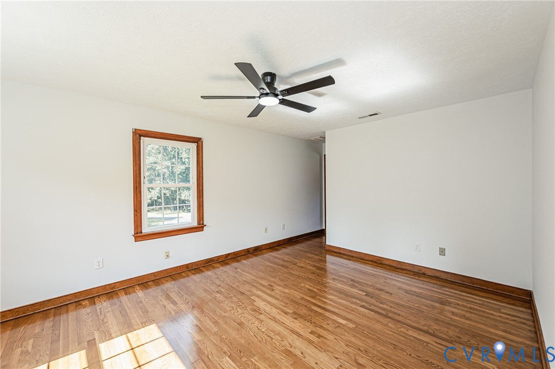 3700 Relic Dr Property Photo 29