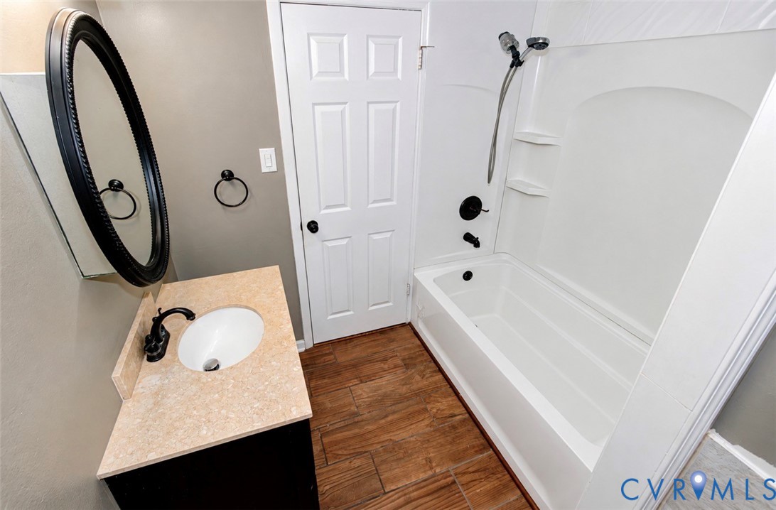 3107 Franklin St Property Photo 16