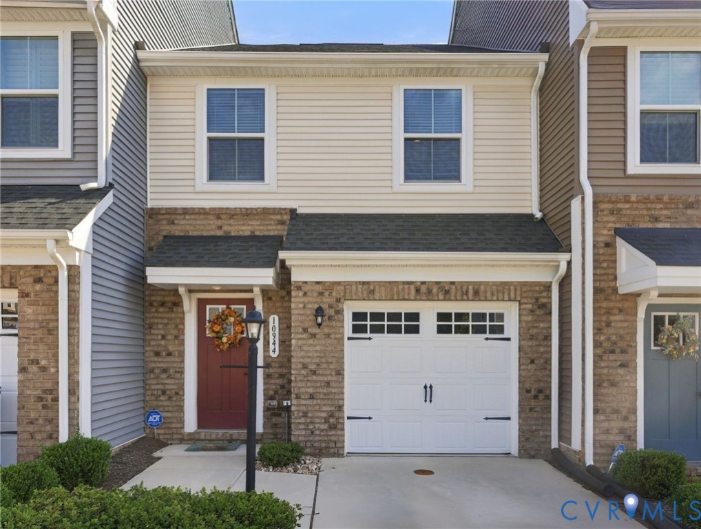 10944 Genito Square Dr Property Photo 2