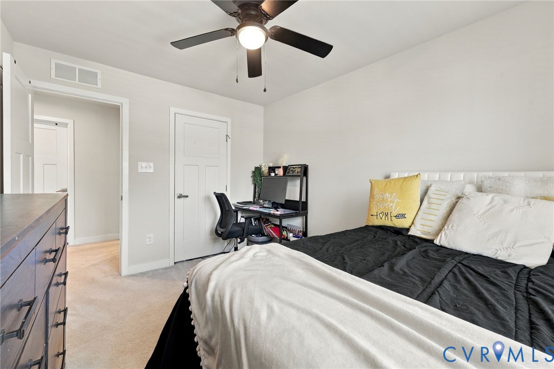 10944 Genito Square Dr Property Photo 16