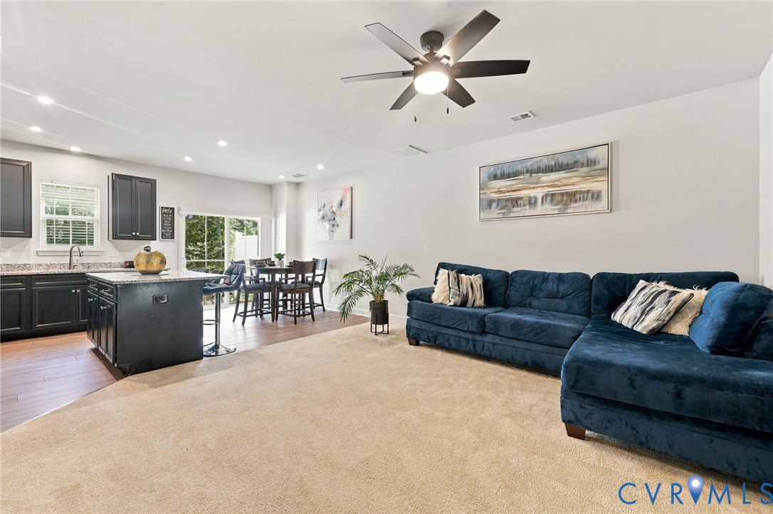10944 Genito Square Dr Property Photo 25