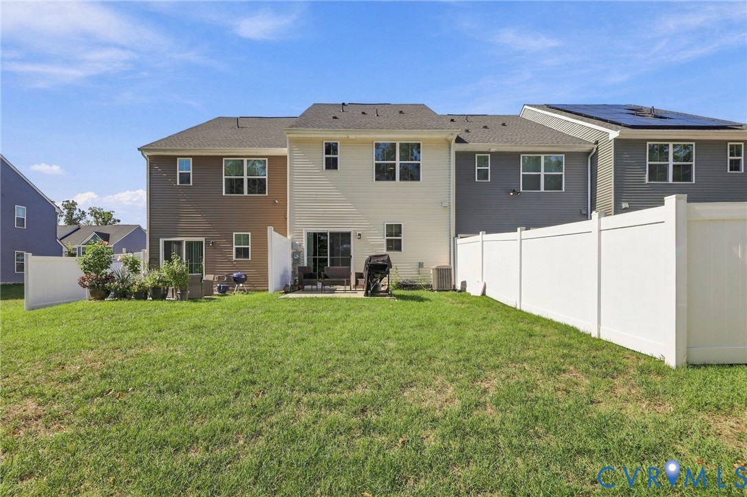 10944 Genito Square Dr Property Photo 41