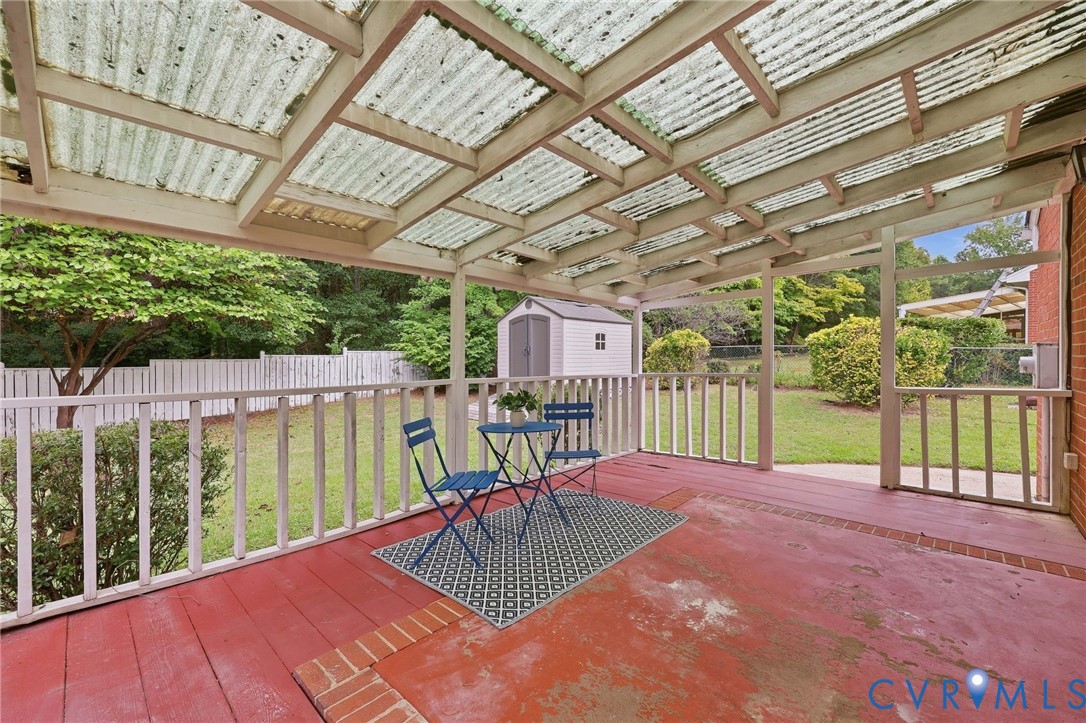 110 Hampton Dr Property Photo 20