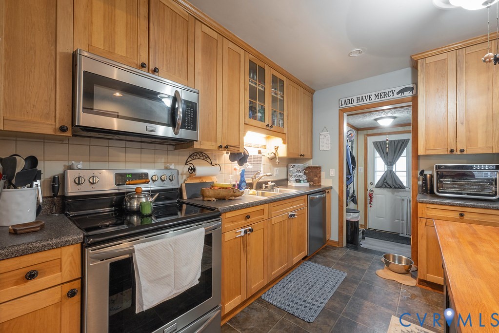 623 Charles Ave Property Photo 13