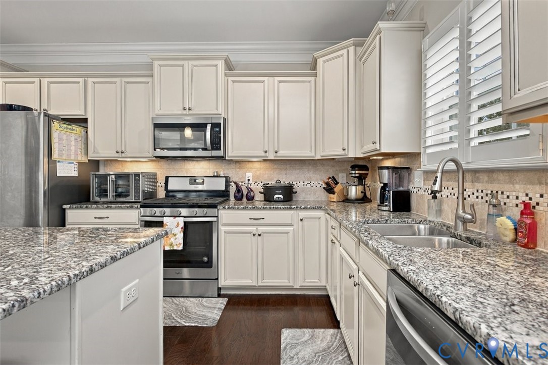 6809 Sir Galahad Ct Property Photo 16