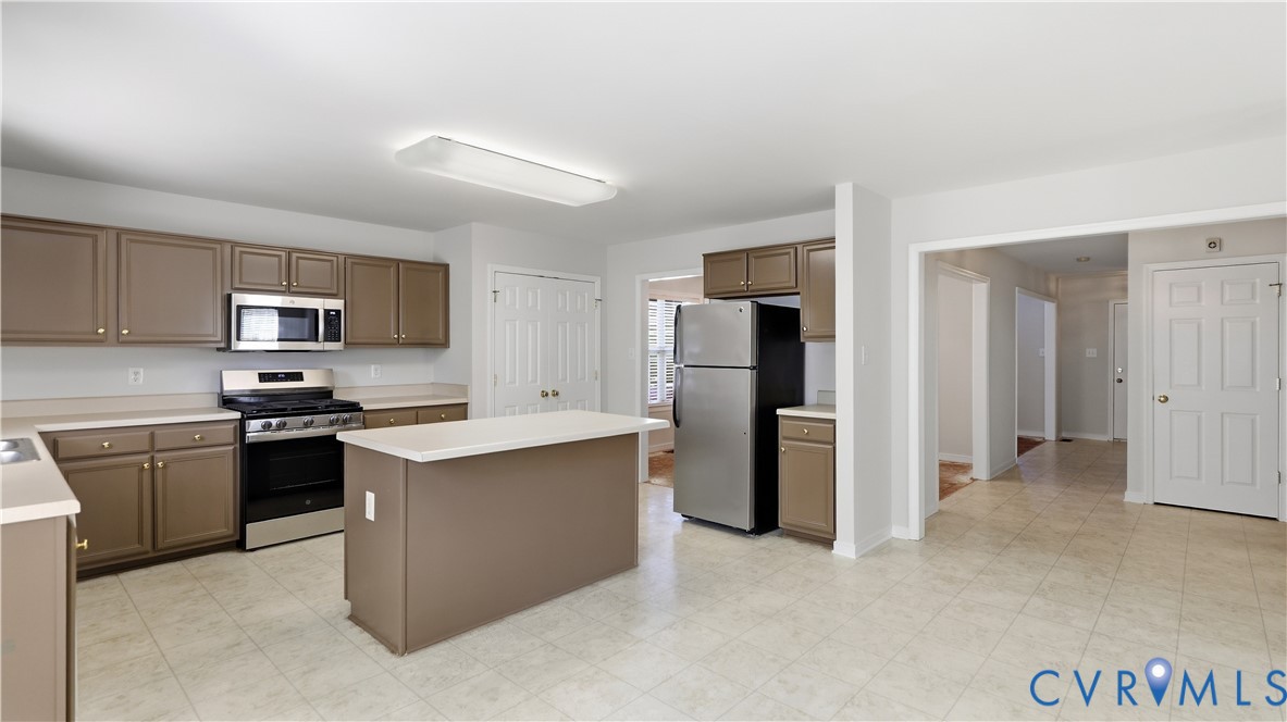 6931 Staunton Ave Property Photo 21