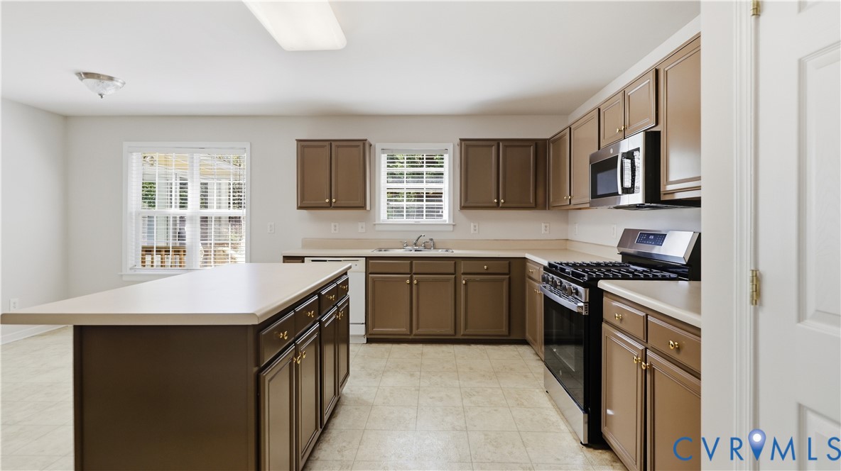 6931 Staunton Ave Property Photo 25