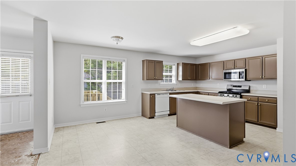 6931 Staunton Ave Property Photo 30