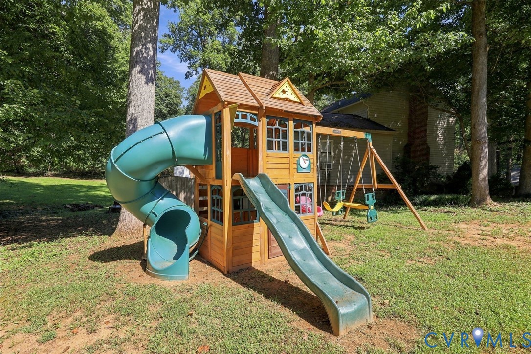 12914 Red Chestnut Dr Property Photo 48