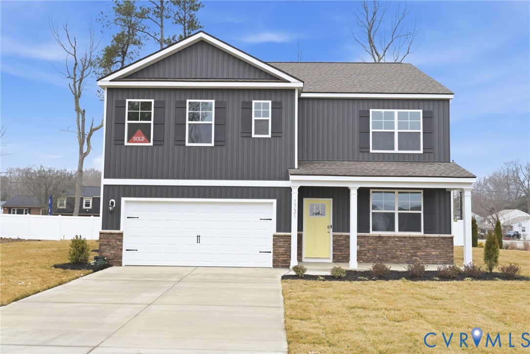 1661 River Bluff Ln Property Photo 1