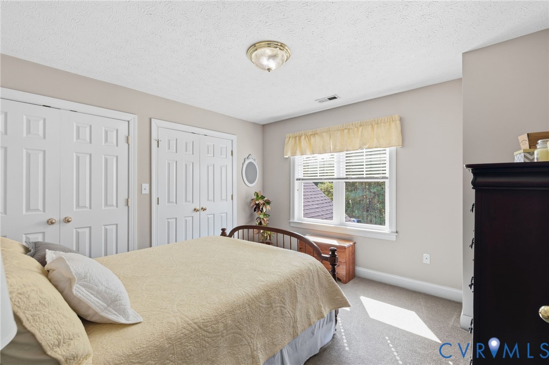 554 Greymont Ln Property Photo 23