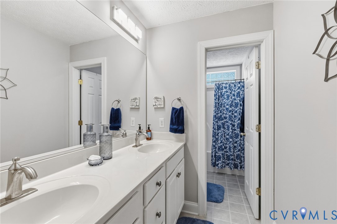554 Greymont Ln Property Photo 25