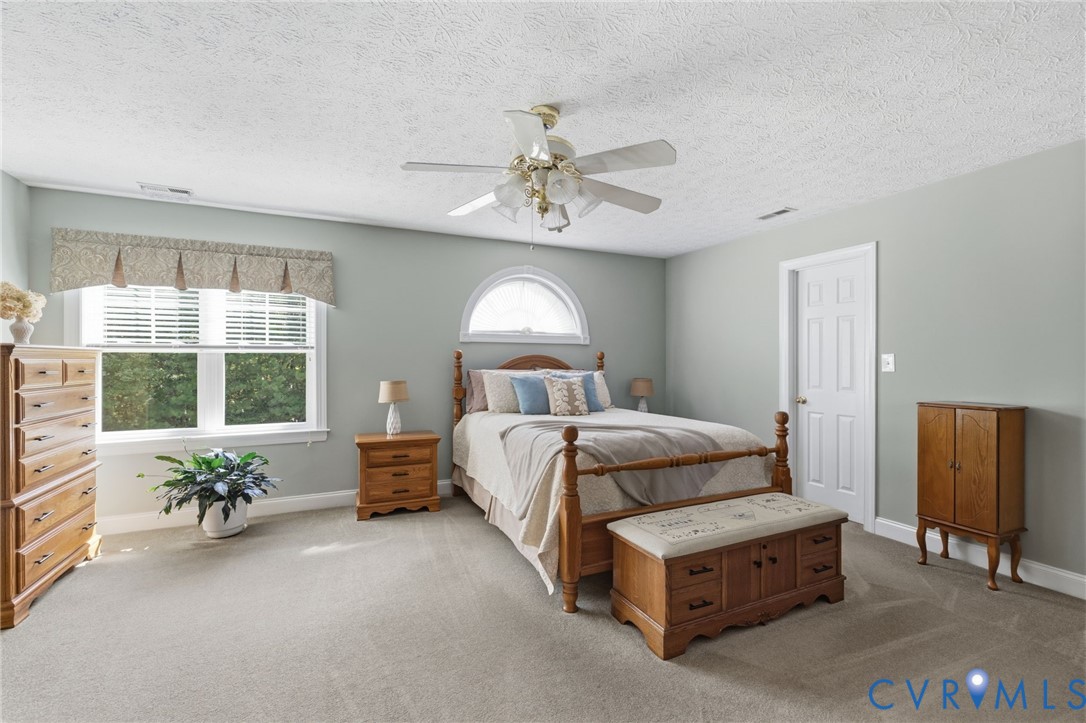 554 Greymont Ln Property Photo 26