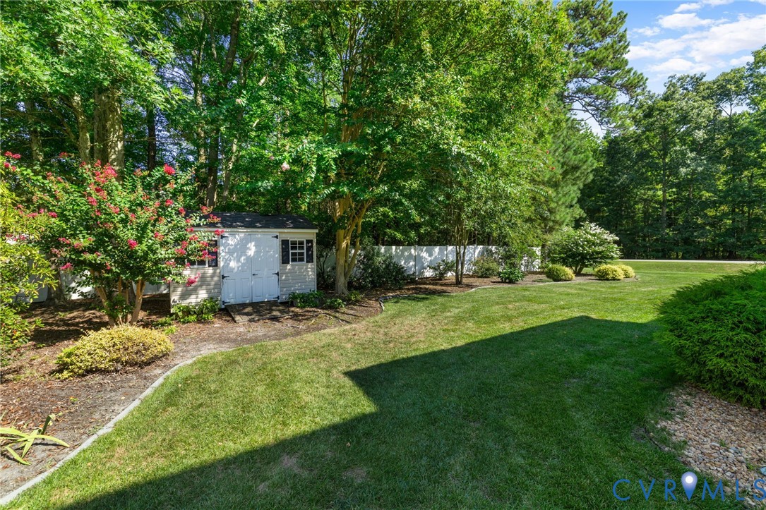 554 Greymont Ln Property Photo 32