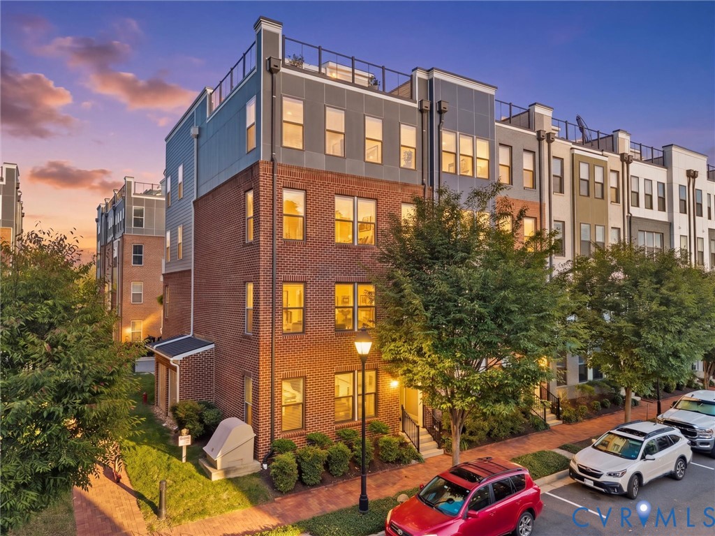 5321 Old Main St Unit#b Property Photo 1