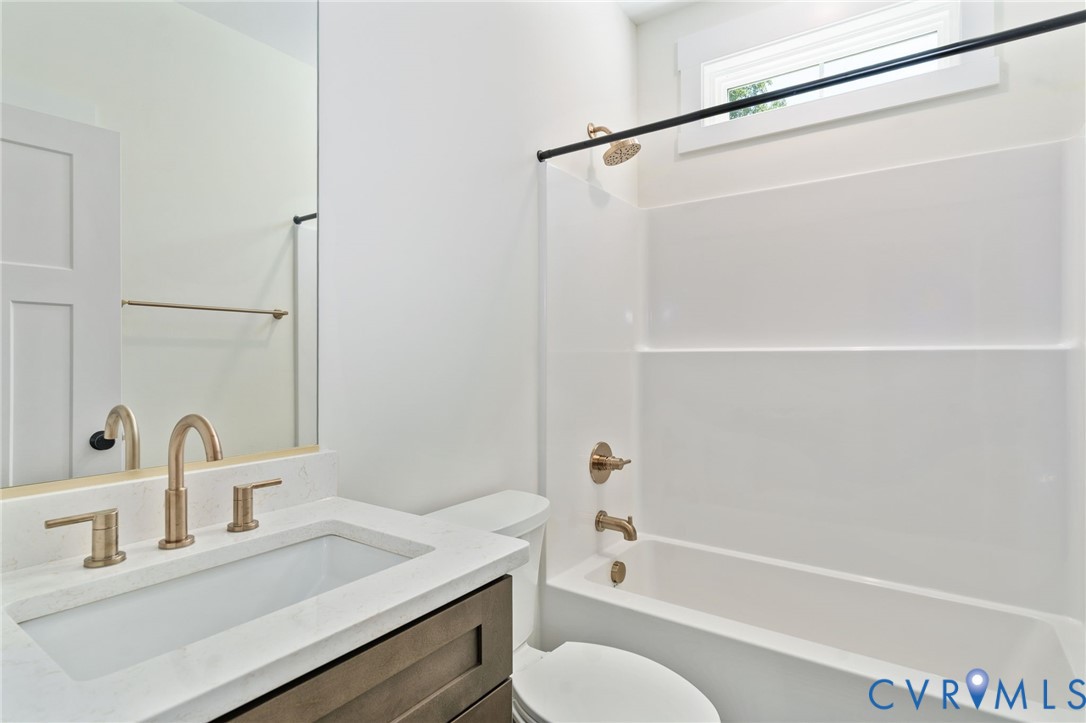 15241 Hilldale Ave Property Photo 37
