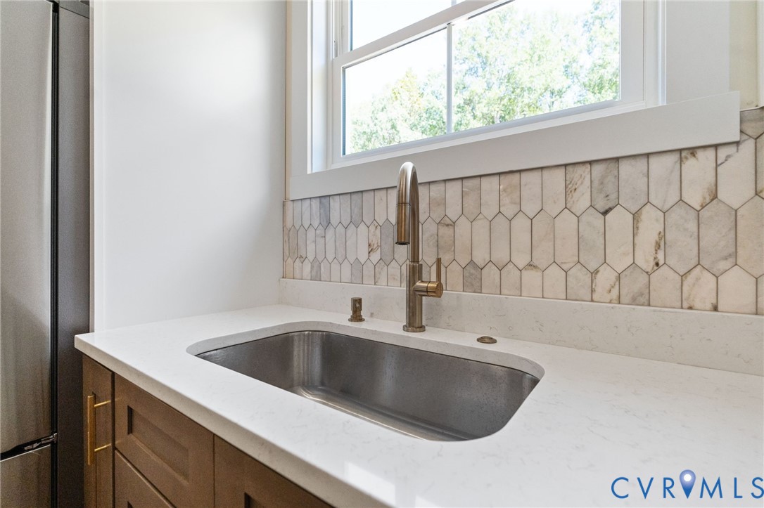 15241 Hilldale Ave Property Photo 46