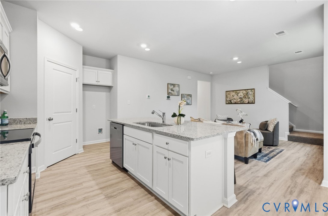1650 River Bluff Ln Property Photo 12