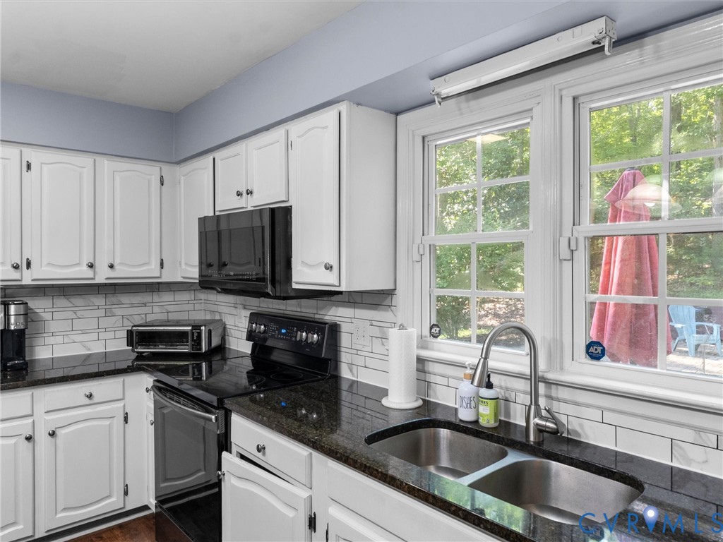 12651 Thoreau Dr Property Photo 17