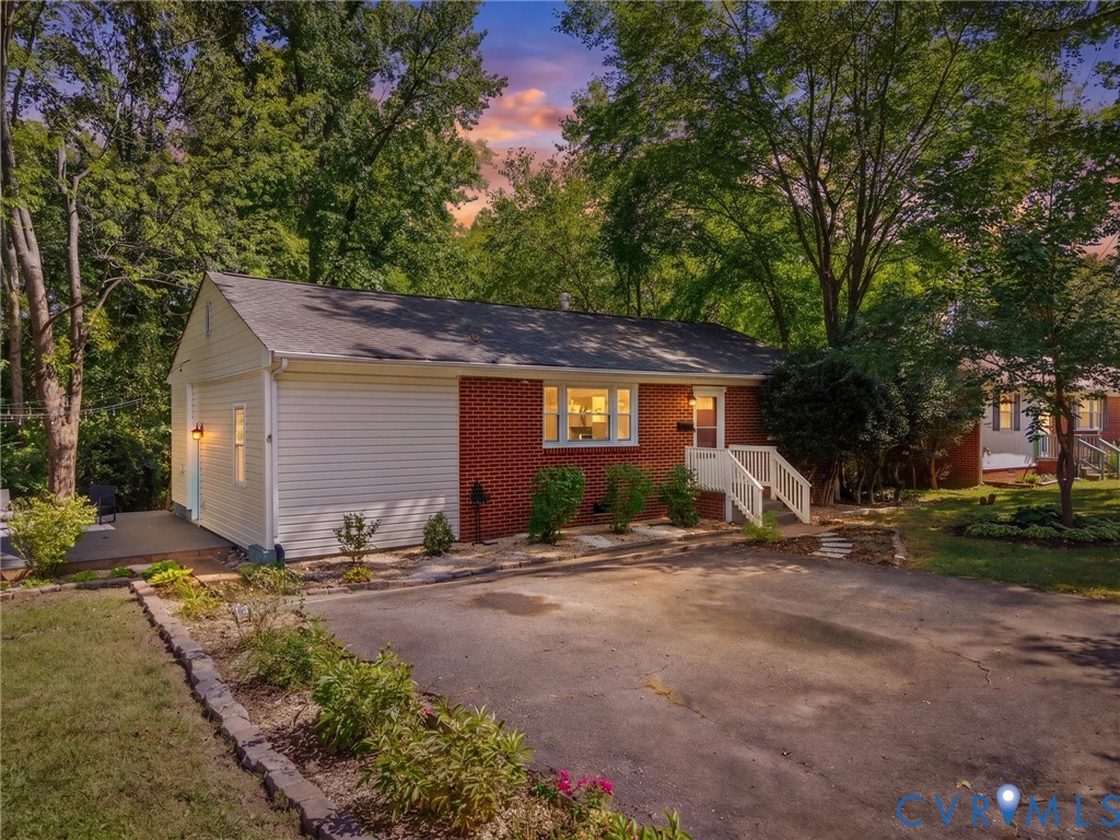 5112 Bethlehem Rd Property Photo 1