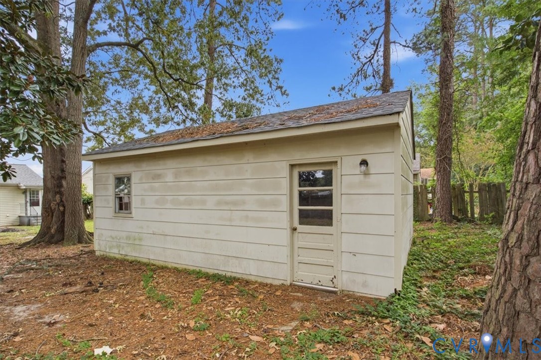 3304 Sussex Dr Property Photo 19