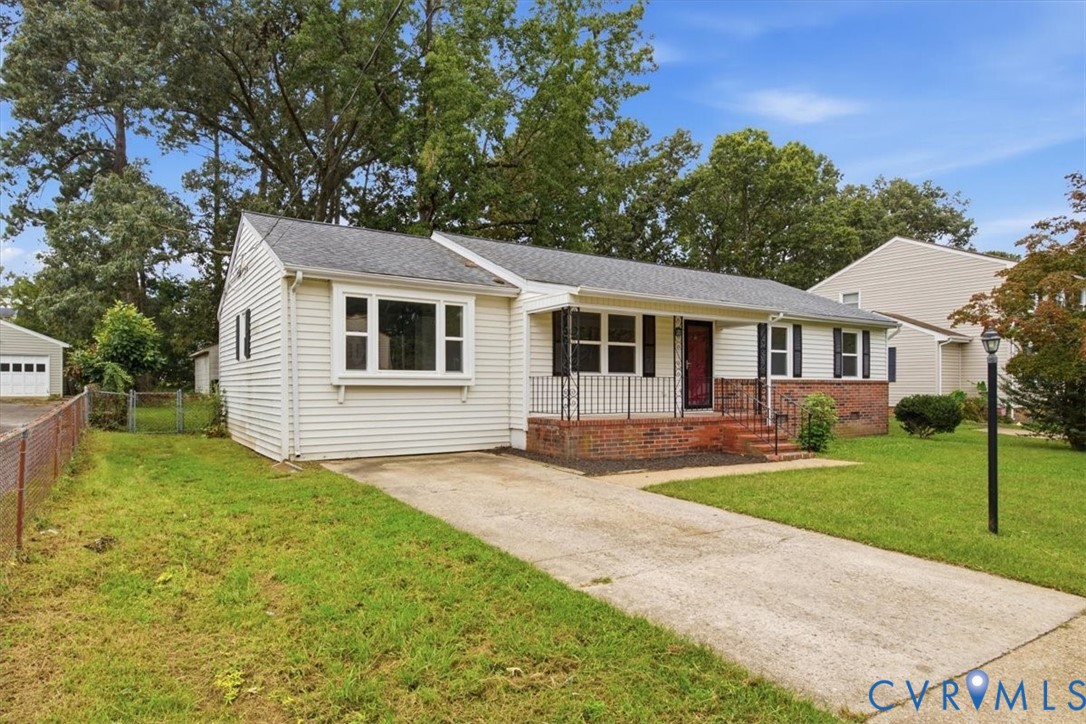 3304 Sussex Dr Property Photo 20