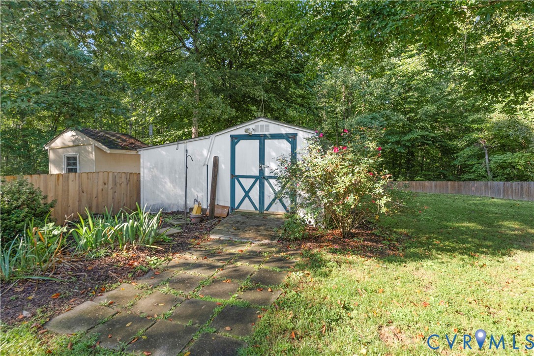 307 Poplar Dr Property Photo 25