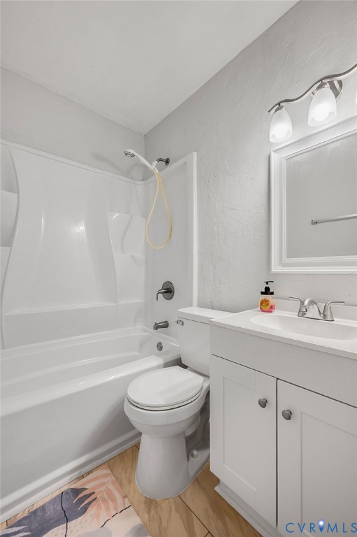 408 Elm St Property Photo 12