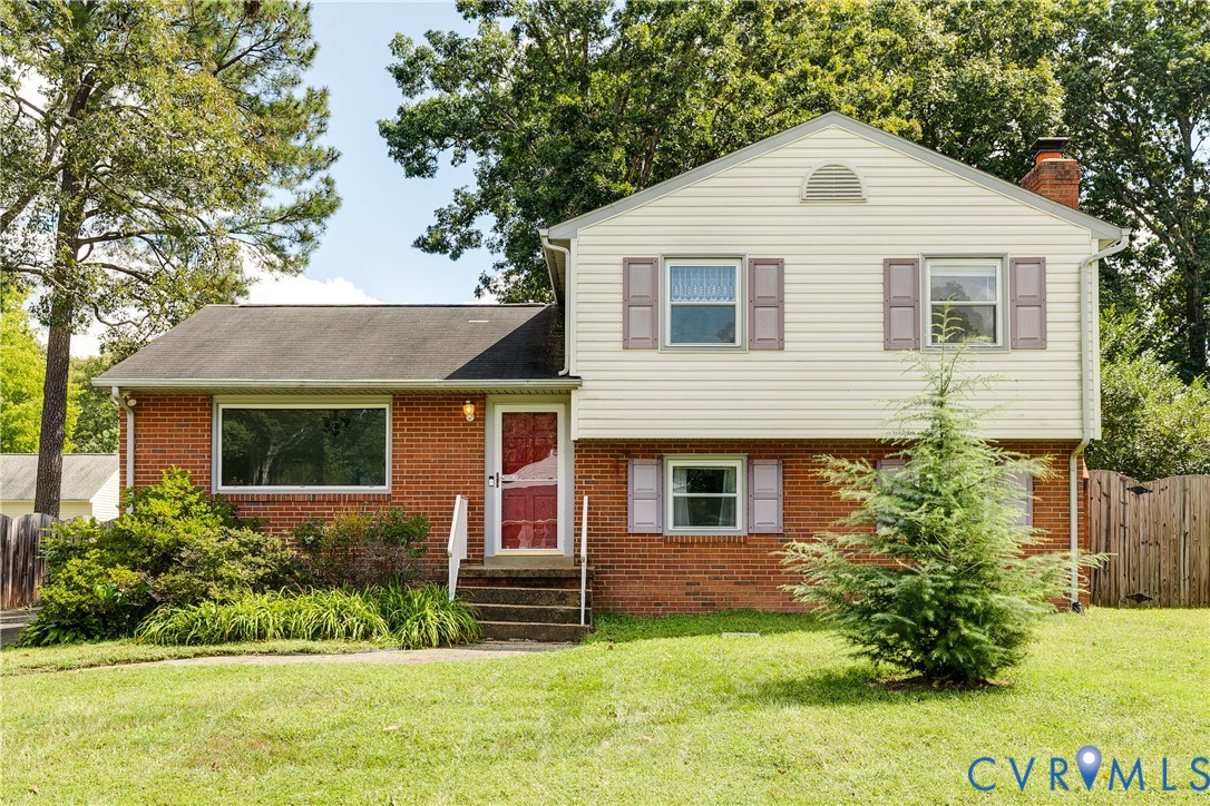 1531 Robindale Rd