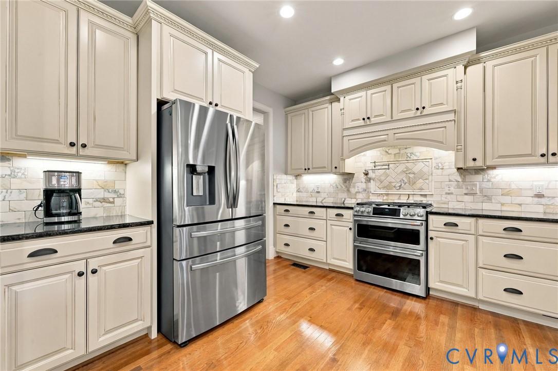6209 Ginda Ter Property Photo 14