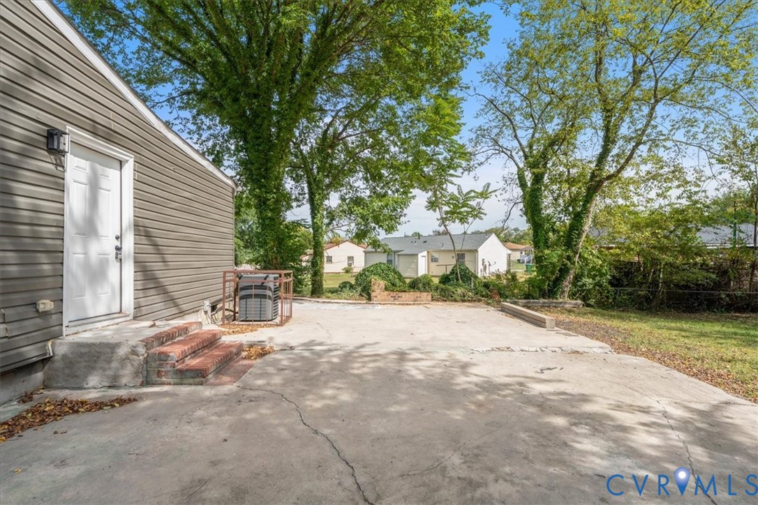924 Lee Ave Property Photo 11