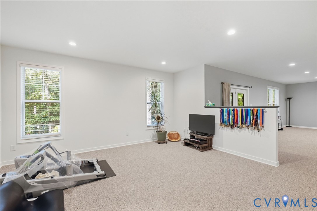 7031 Benhall Cir Property Photo 39