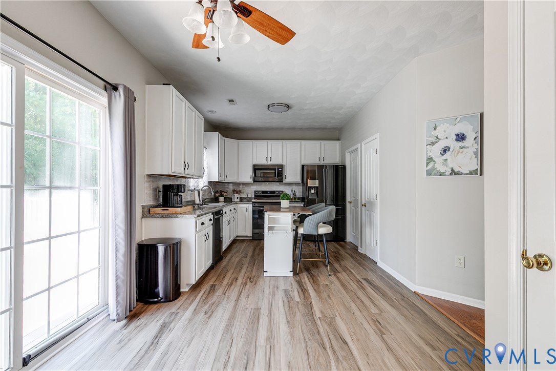 8429 Jordan Heights Ln Property Photo 16