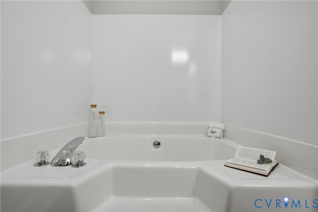 4055 Fine Creek Path Property Photo 21