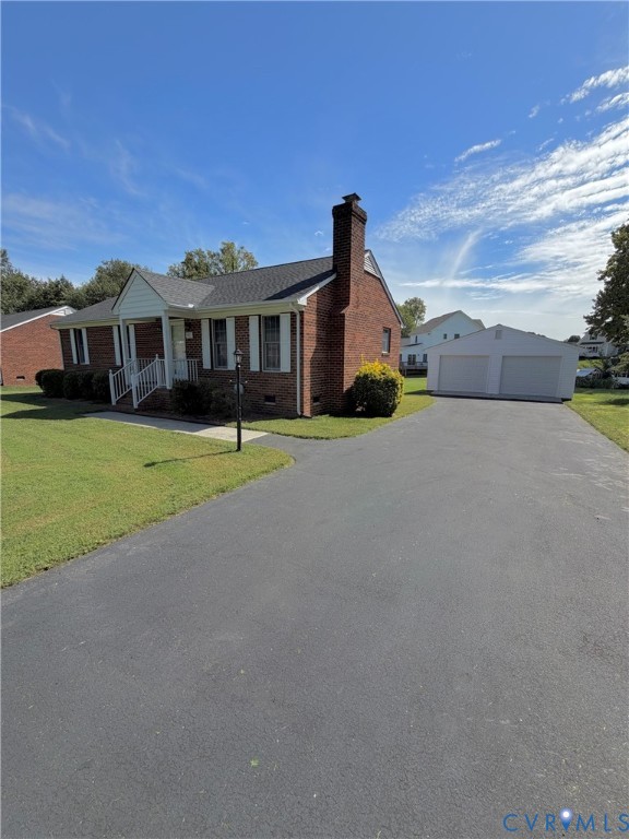 9022 Fayemont Dr Property Photo 3