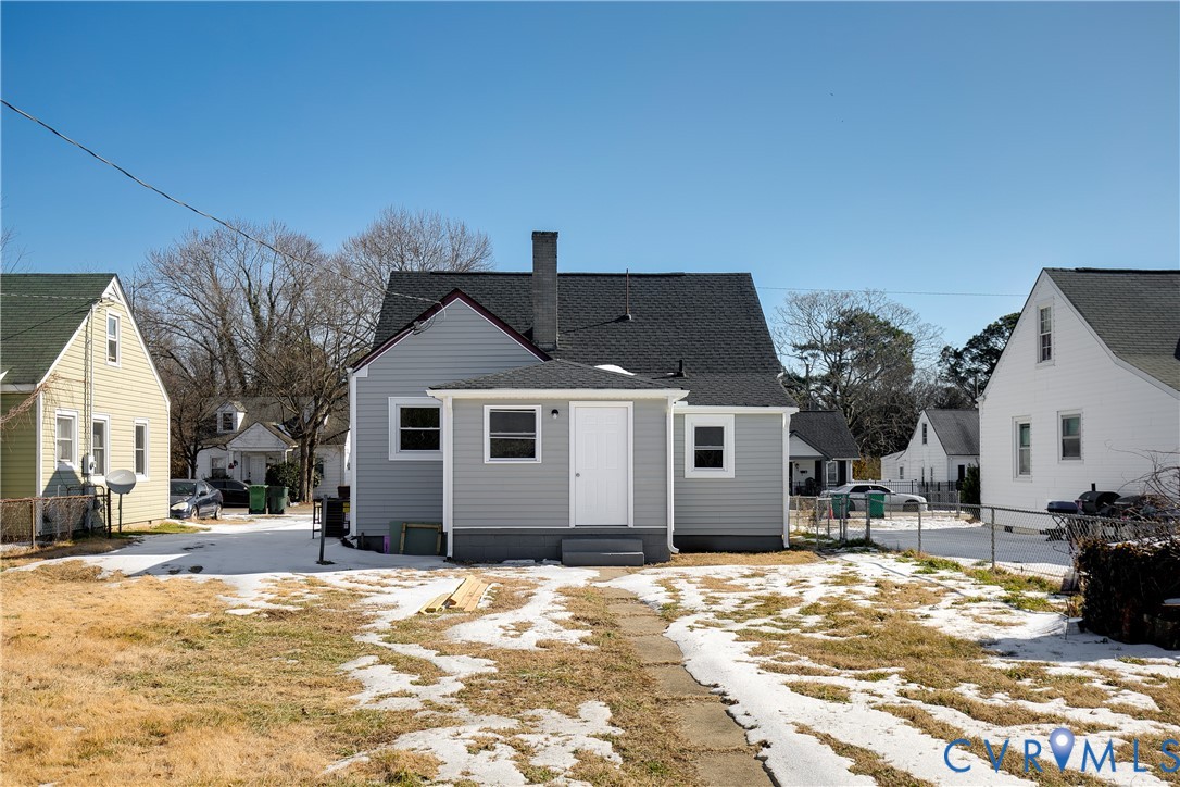 1305 Overlook St Property Photo 1