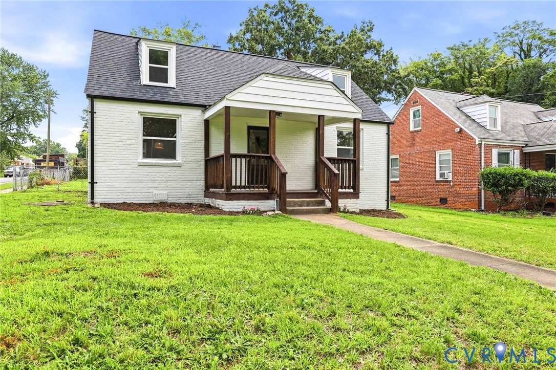 5201 Northampton St Property Photo 1