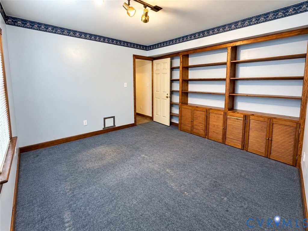 8636 Shadymist Dr Property Photo 15